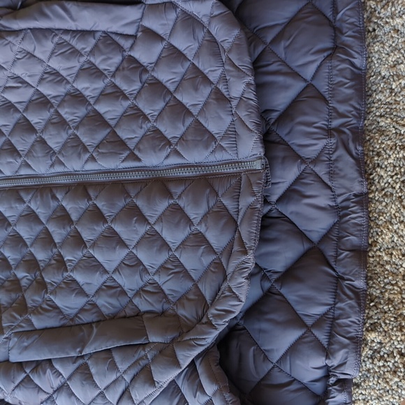 Athleta Whisper Featherless Puffer Jacket - Dusk Purple S - Picture 3 of 9